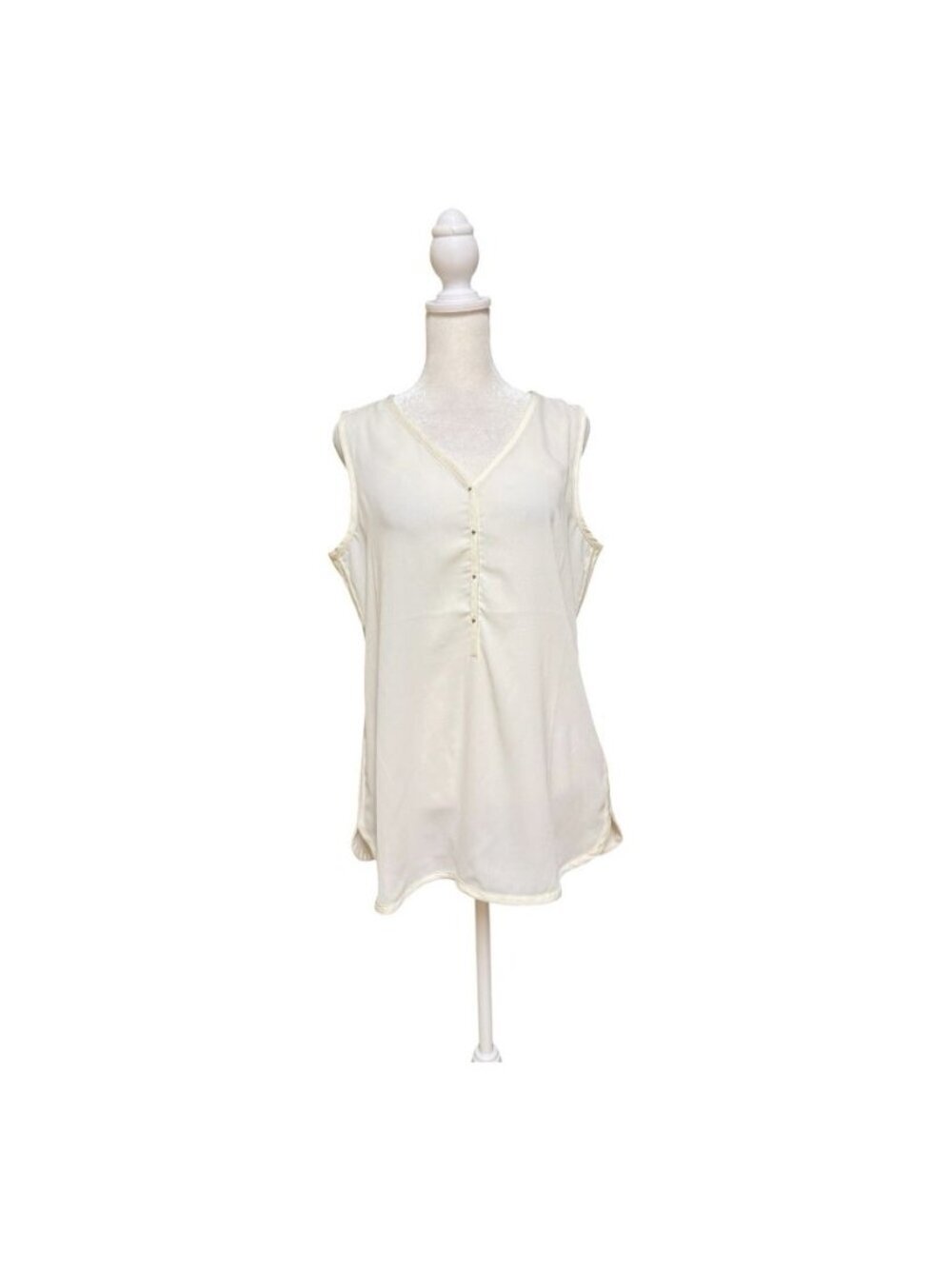 Banana Republic Sleeveless V-Neck Blouse Ivory Beige Women’s Medium NWT
